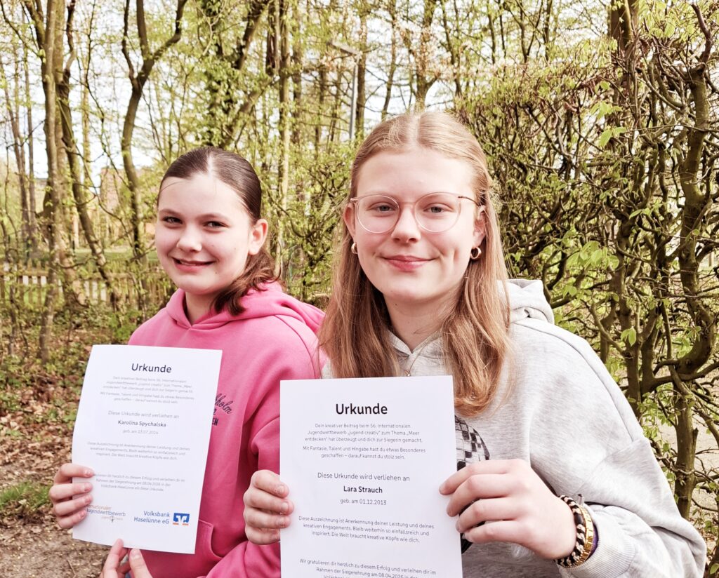 Ortssiegerinnen des 56. internationalen Jugendwettbewerb jugend creativ